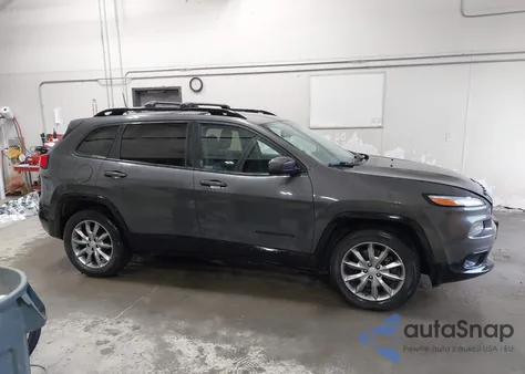 2018 Jeep Cherokee Latitude Tech Connect 4X4 из США, поврежденный, VIN 1C4PJMCB9JD589818
